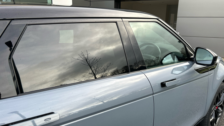 Land Rover Range Rover Evoque 1.5 P300e Evoque Edition 5dr Auto Hatchback